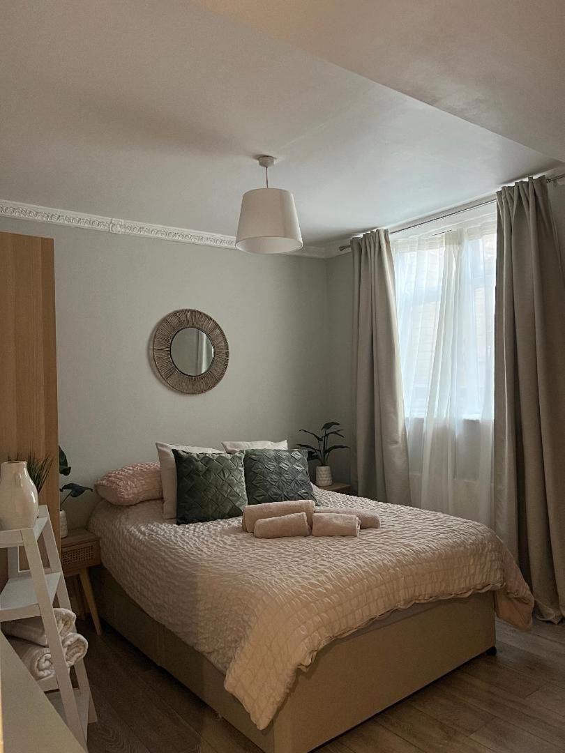 London Property Apartments For Up To 6, Next To Big Ben & London Eye Exterior foto